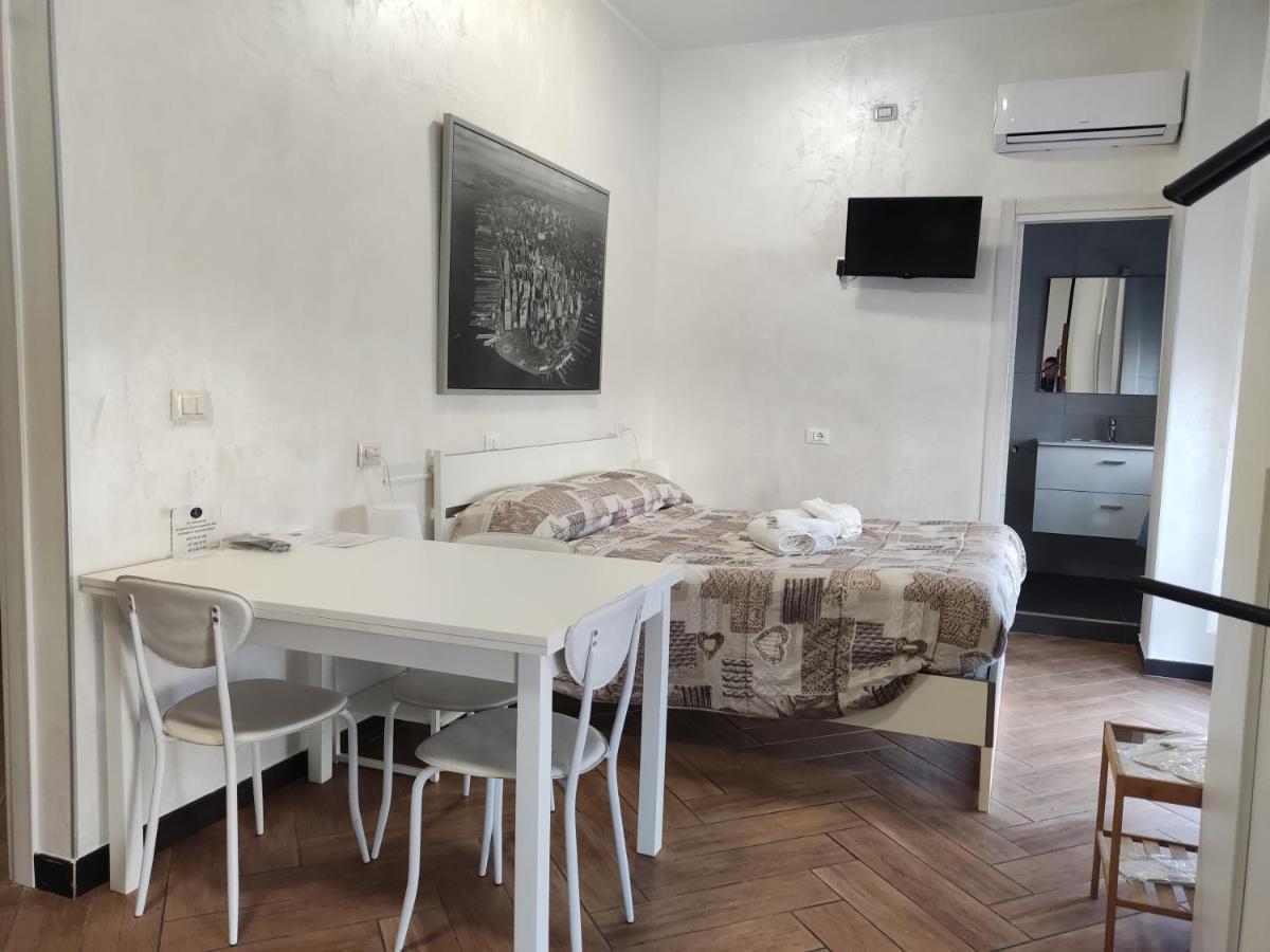 Cuscino E Cornetto Bed & Breakfast Salerno Eksteriør bilde
